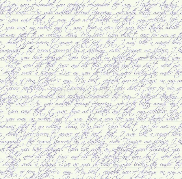 Anotações soltas que viram textos inteiros: o valor dos rascunhos Manuscritos de caneta em papel