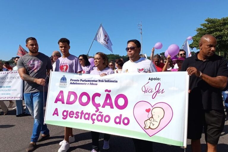 14ª Caminhada da Adoção será realizada no domingo, dia 18 de maio, em Copacabana, RJ