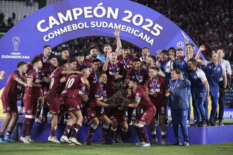 Lanús campeão da Copa Sul - Americana